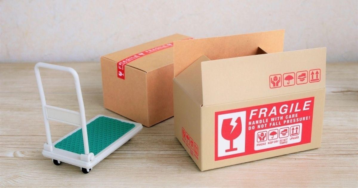 台車と段ボール